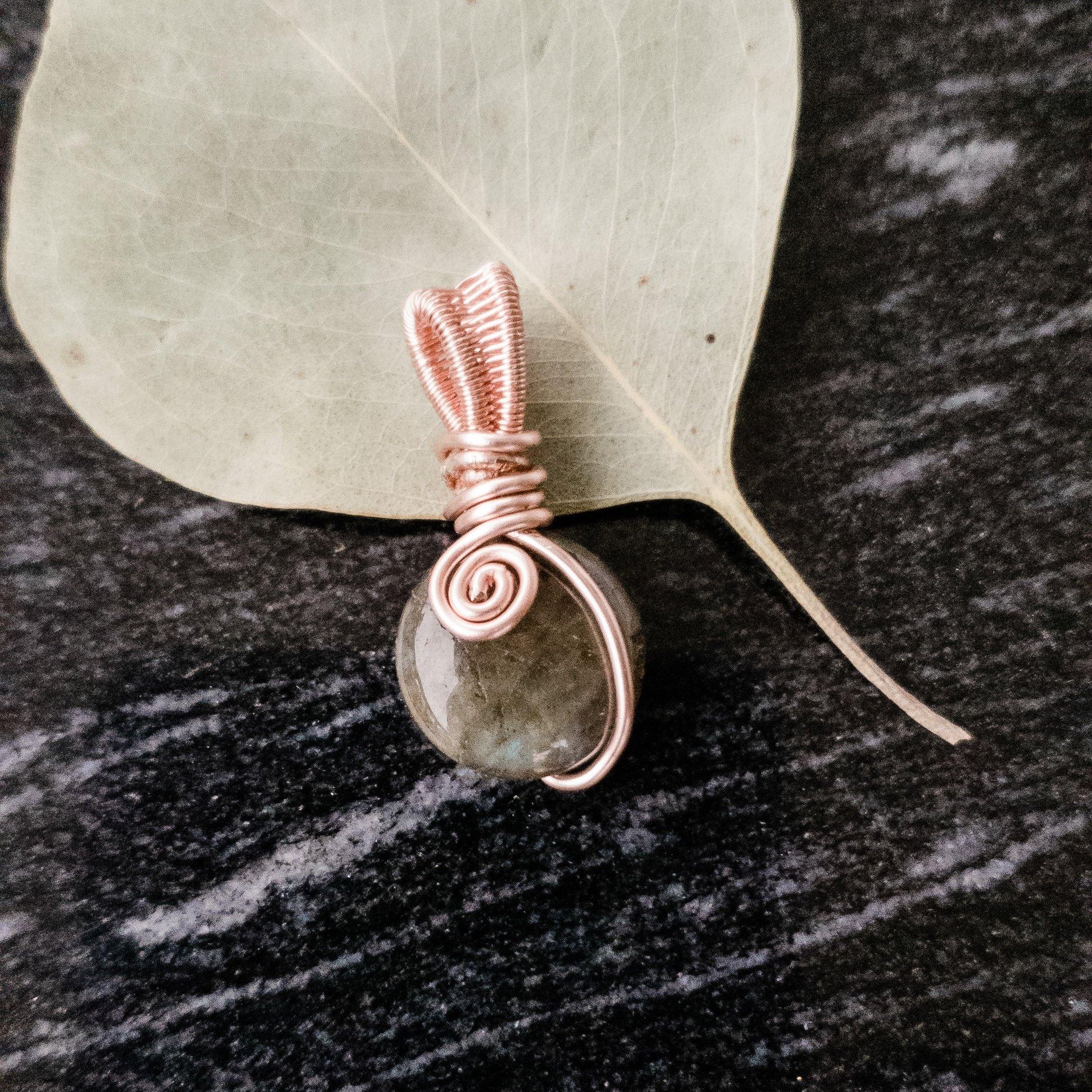 Dainty Labradorite Pendant Necklace in Rose Gold- BellaChel Jeweler