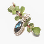 Cargar imagen en el visor de la galería, labradorite sterling silver necklace - BellaChel Jeweler
