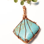 Charger l&#39;image dans la galerie, Chunky Turquoise Pendant in non-tarnishing back view, Designed to be worn on both side - BellaChel Jeweler

