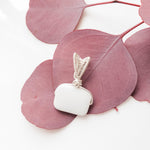 Cargar imagen en el visor de la galería, Celestial Collection - Real Shell Pendant - front view - BellaChel Jeweler
