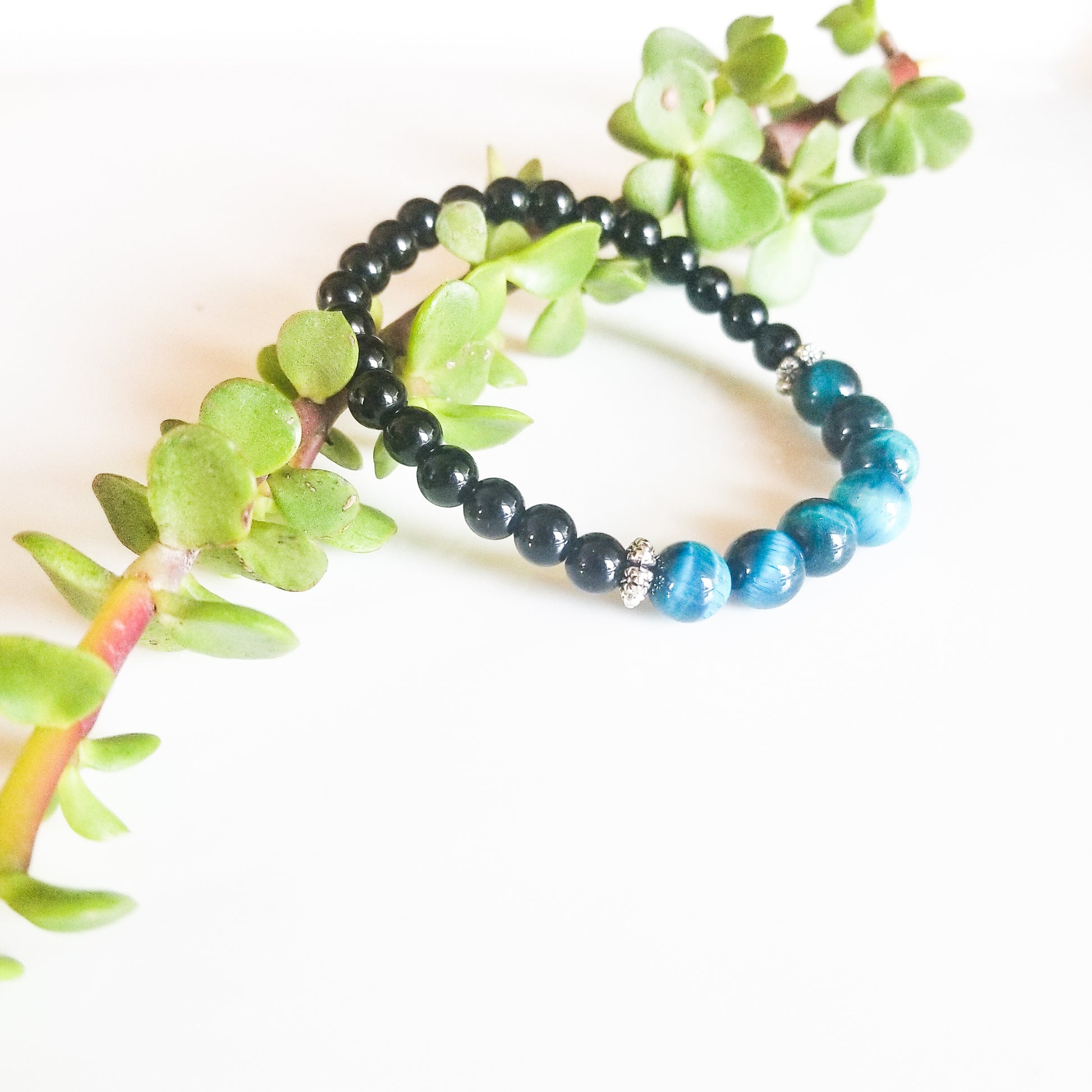 Brilliant Blue Tiger Eye Bracelet with Black Onyx - side view - BellaChel Jeweler