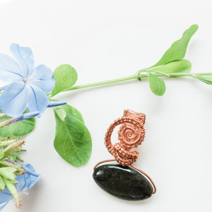 Labradorite pendant in copper - front view - BellaChel Jeweler