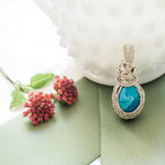 Cargar imagen en el visor de la galería, Laguna Collection - Authentic Turquoise Necklace in Sterling Silver - Hathor Style close up front view - BellaChel Jeweler
