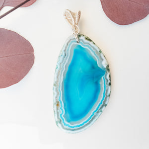 Rio Collection - Striking Blue Sliced Geode Agate Pendant Back Side View - BellaChel Jeweler
