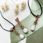 Load image into Gallery viewer, Moonstone Crystal Necklaces - BellaChel Jeweler
